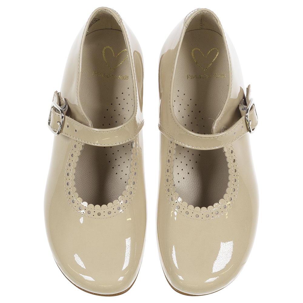 Girls store beige shoes