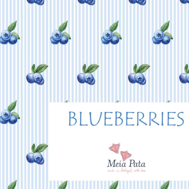 Picture of PRE ORDER Meia Pata Girls Blueberries Beach Hair Bow On Clip - White Blue